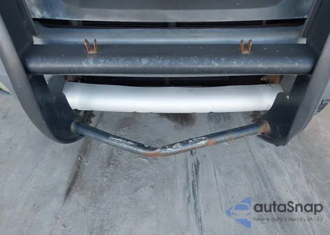 2004 Nissan Xterra Xe z USA, uszkodzony, nr VIN 5N1ED28T94C608264